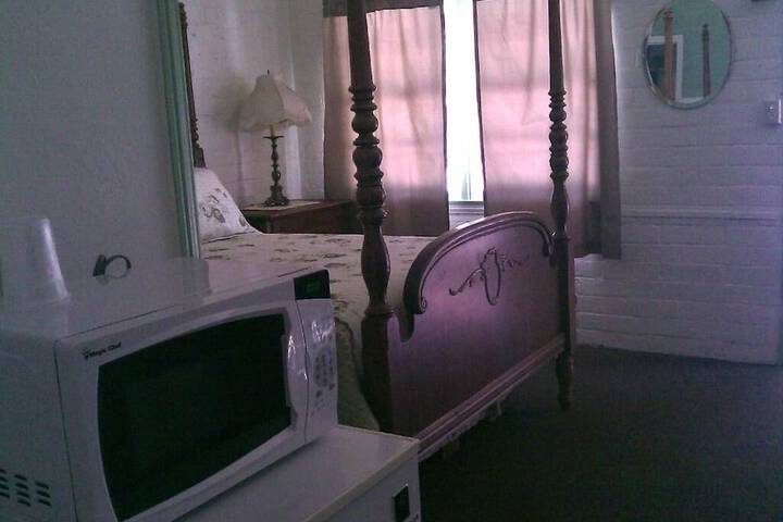 Ranch Motel