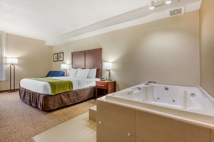 Room 27 of 46
