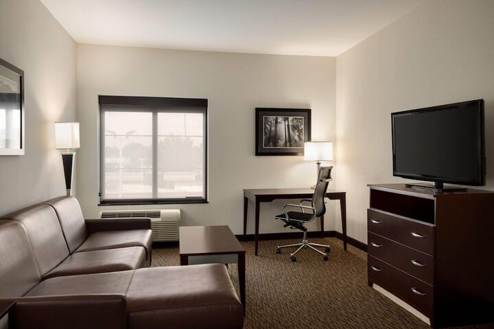 La Quinta Inn & Suites by Wyndham Memphis Wolfchase