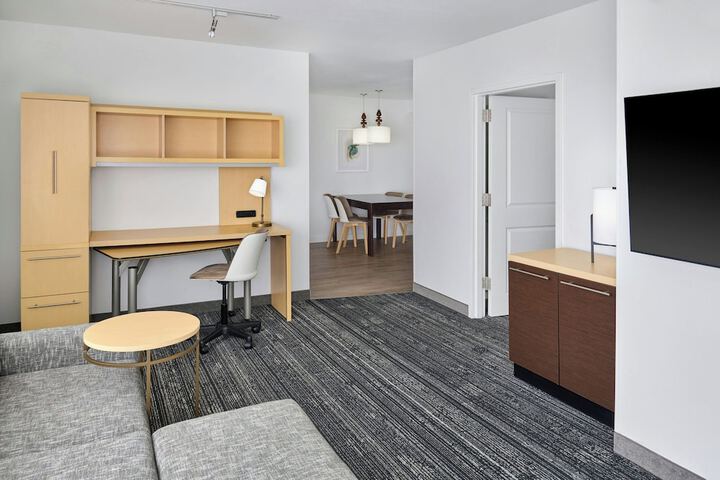 TownePlace Suites Lawrence Downtown