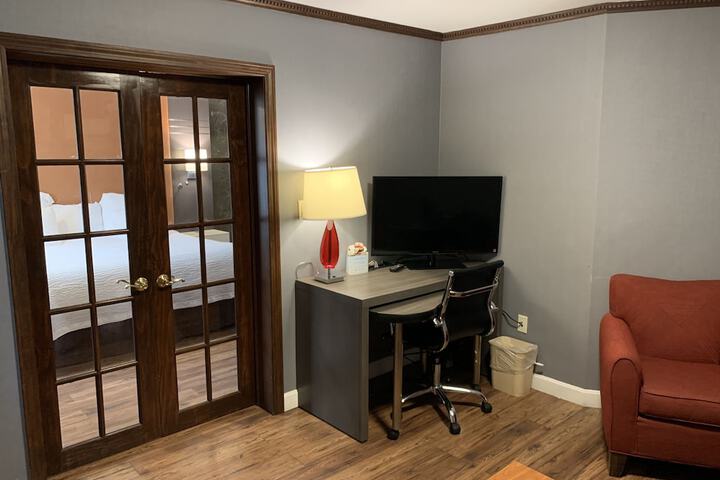 Super 8 by Wyndham Sturbridge