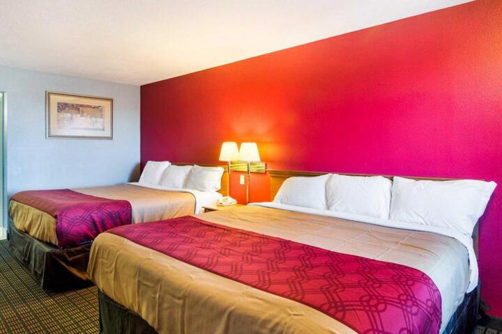 Econo Lodge Wichita Falls Downtown