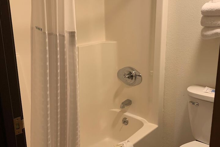 Room 15 of 25