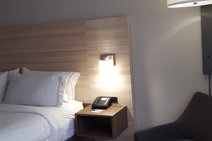 Room 30 of 55