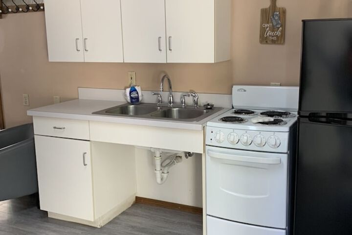 Lamplighter Cabins & Suites