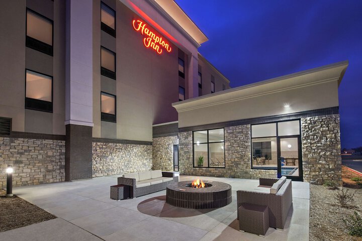 Hotel 3 of 28