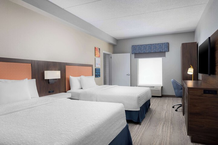 Room 9 of 26