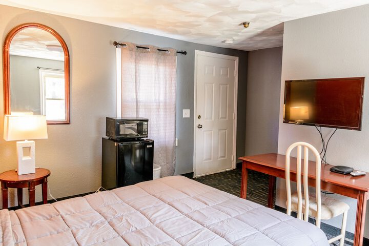 Room 12 of 14