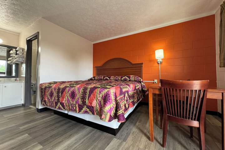 Room 14 of 15
