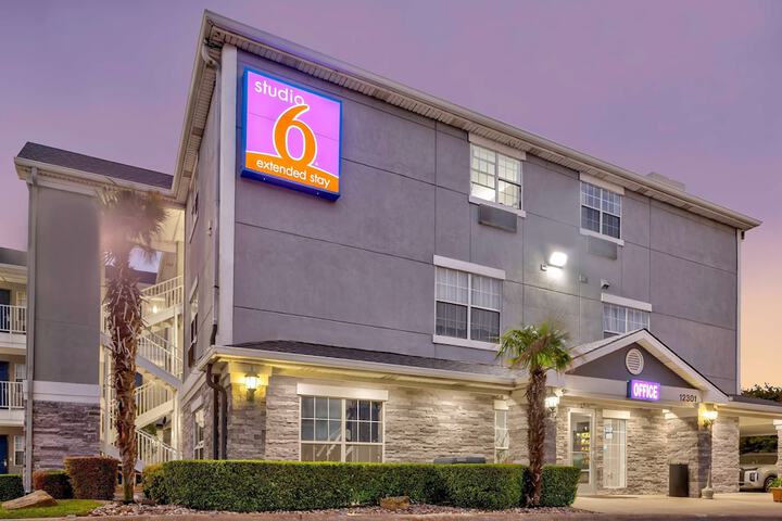 Hotel 4 of 45