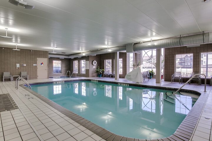 Holiday Inn Express Hotel & Suites St. Cloud by IHG