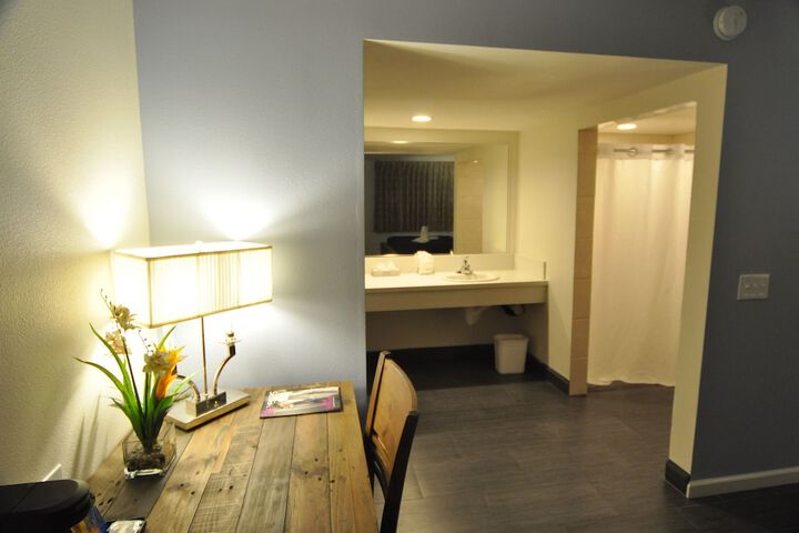 Room 25 of 63