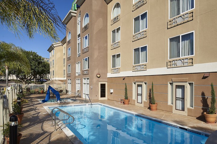 Pool 3 of 40