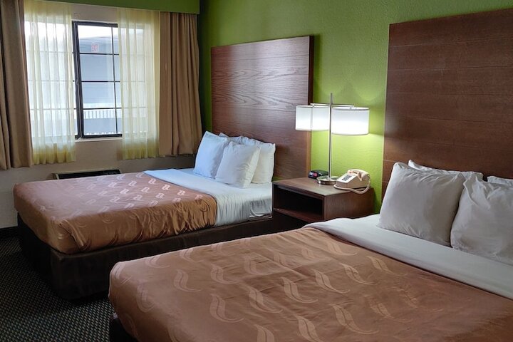 Room 22 of 33