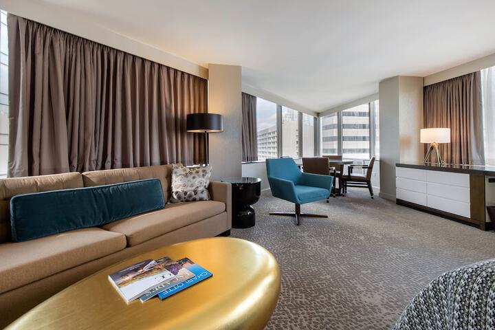 Omni Charlotte Hotel