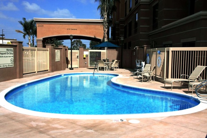 Pool 4 of 22