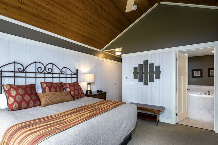 Room 41 of 65