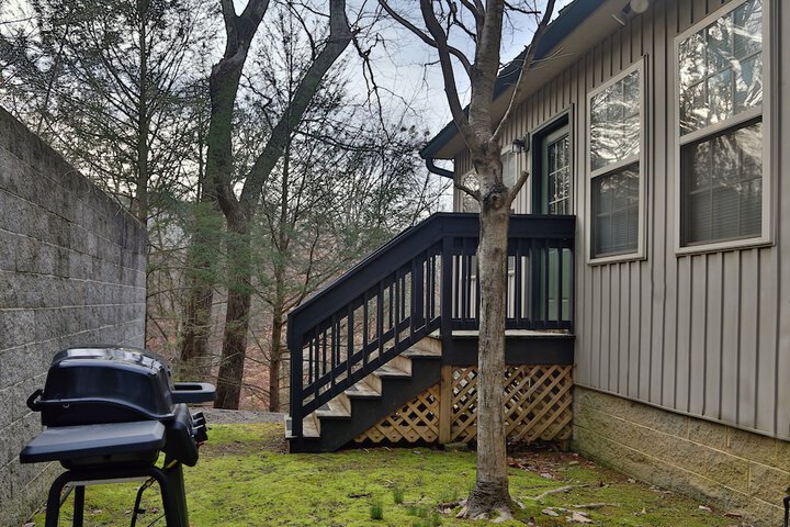 Property Grounds 38 of 40