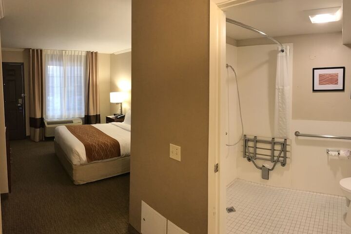 Room 123 of 136