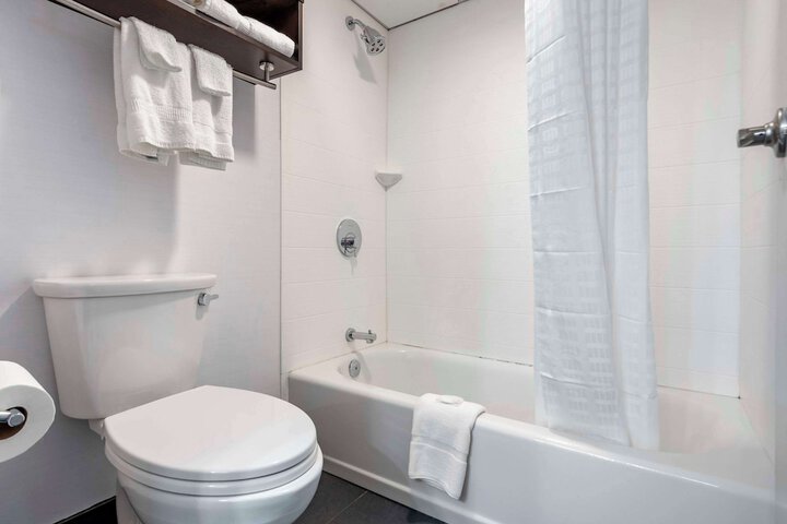 Comfort Inn & Suites Liverpool - Syracuse North