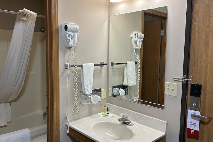 Room 21 of 60
