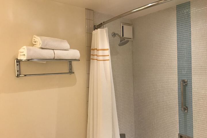 Room 86 of 108