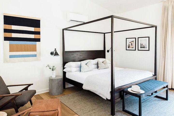 Room 7 of 15