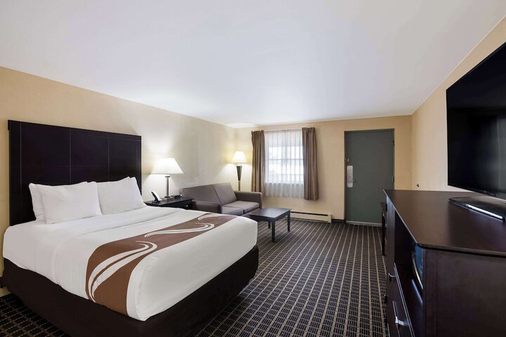 Room 16 of 36