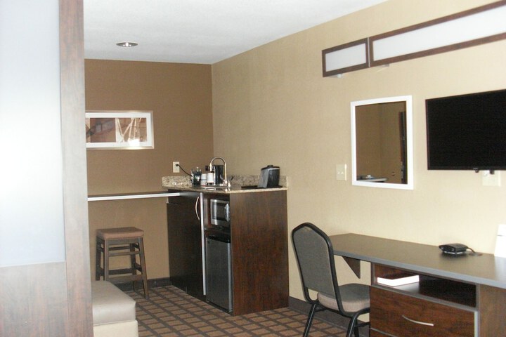 Room 26 of 45