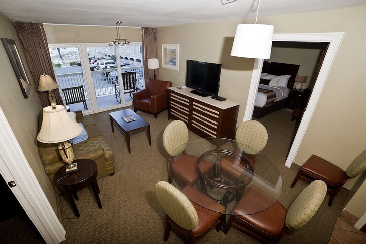 DeSoto Beach Hotel