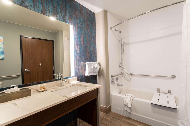 Room 40 of 63