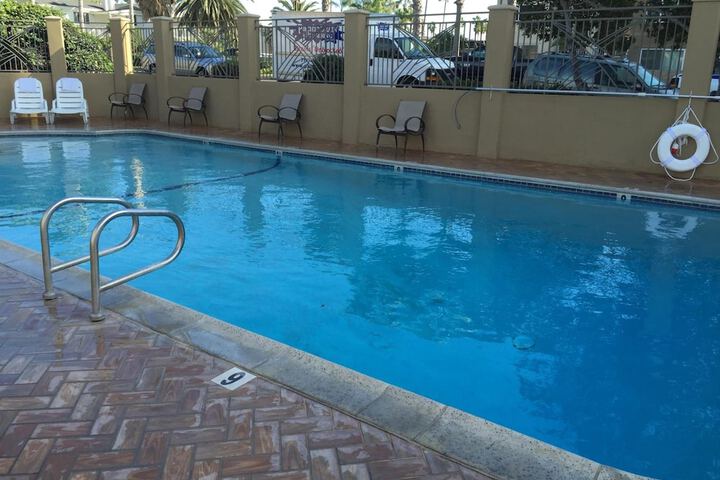 Pool 5 of 30