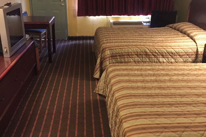 Room 16 of 20