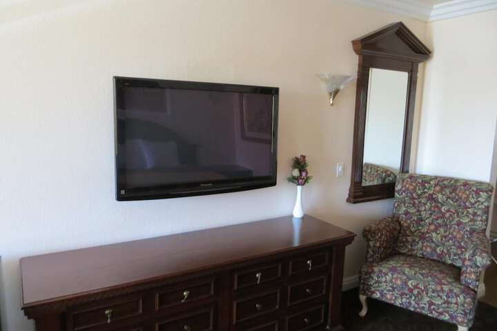 Room 34 of 48