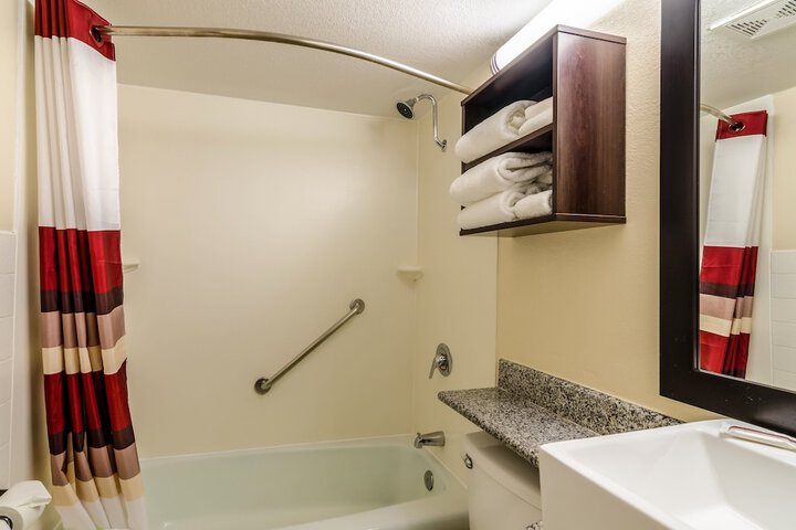 Red Roof Inn PLUS+ Wichita East