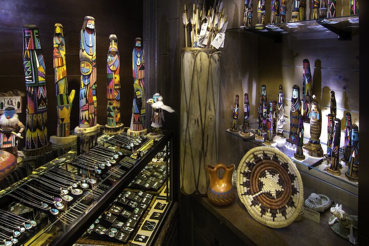 Gift Shop 28 of 30