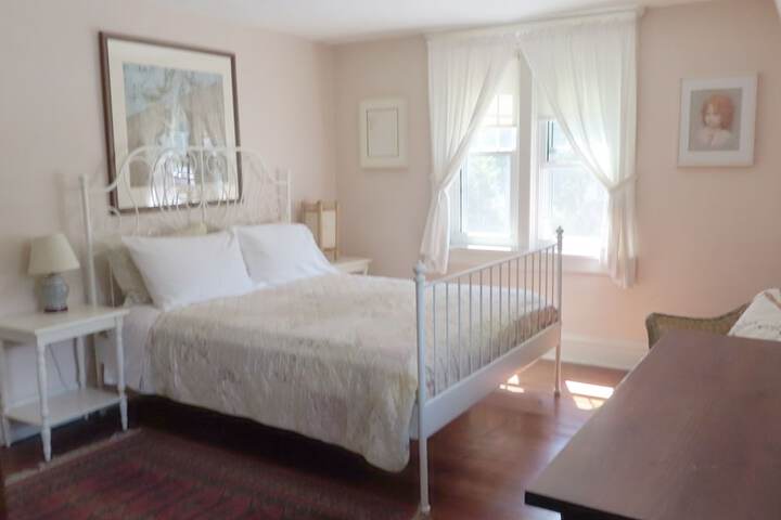 Morning Glory B n B Woodstock NY