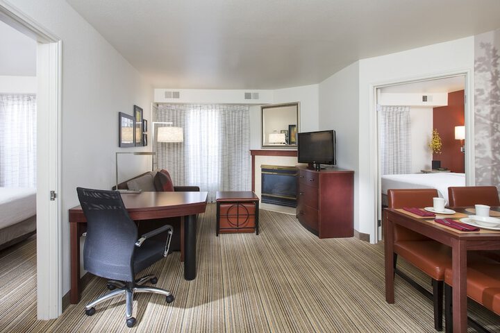 Room 14 of 20