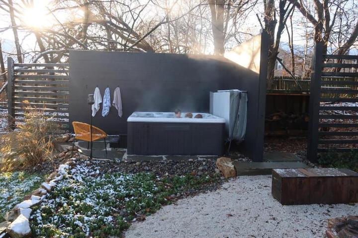 Ode to the 70's creative private home with pool
