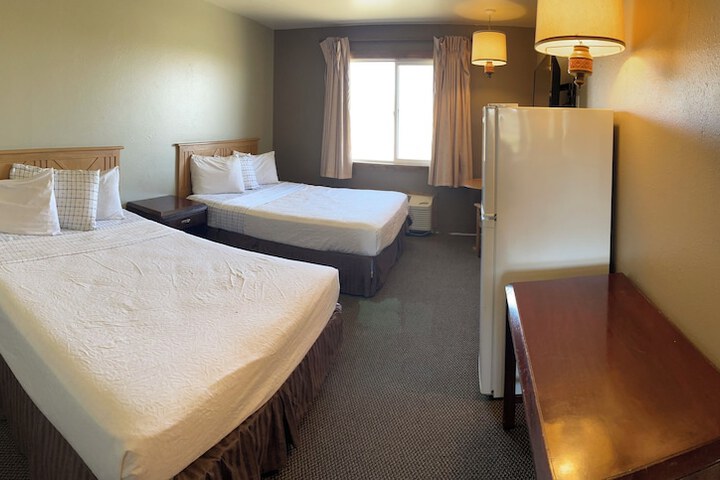 Room 25 of 29