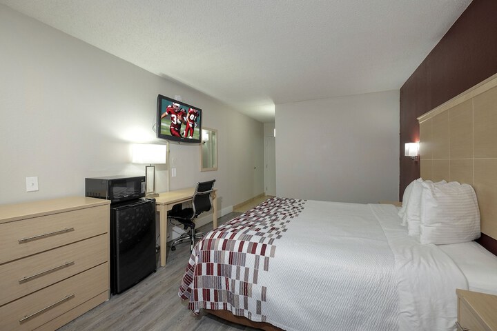 Room 17 of 25