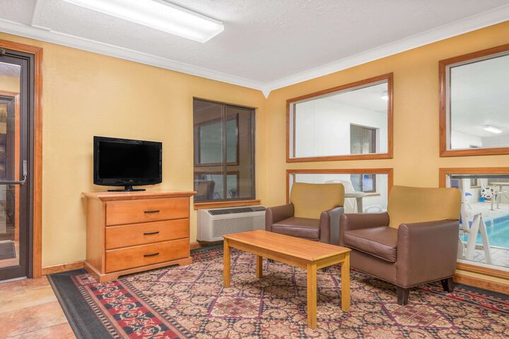 Hotel Interior 4 of 15