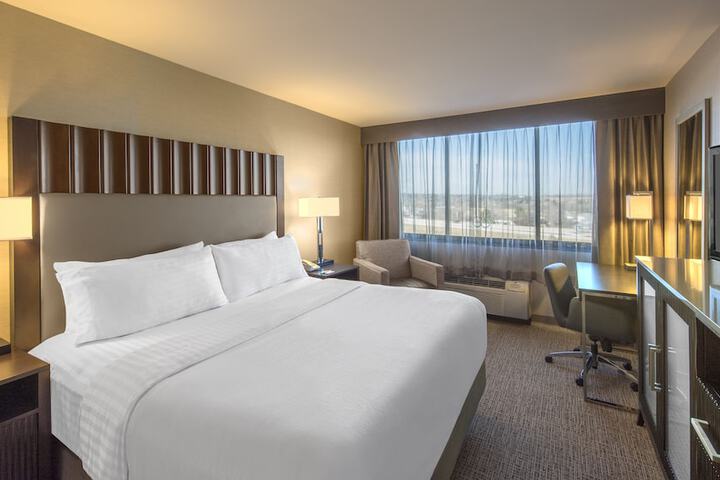 Holiday Inn Denver Lakewood by IHG