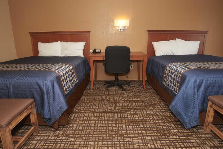 Hollow Inn & Motel