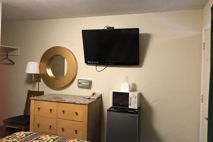 Budget Inn
