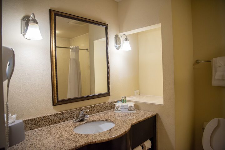 Room 14 of 35