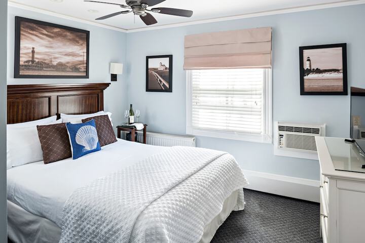 Room 19 of 52