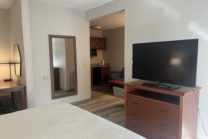 Room 72 of 111