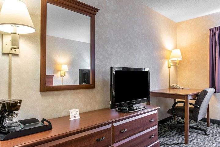Room 21 of 31