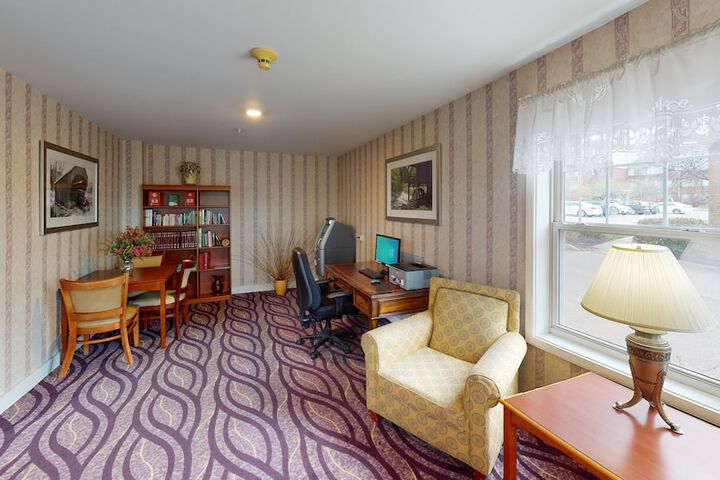 Smart Suites an Ascend Collection Hotel